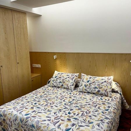 Hostal Charo II سانتياغو دي كومبوستيلا المظهر الخارجي الصورة