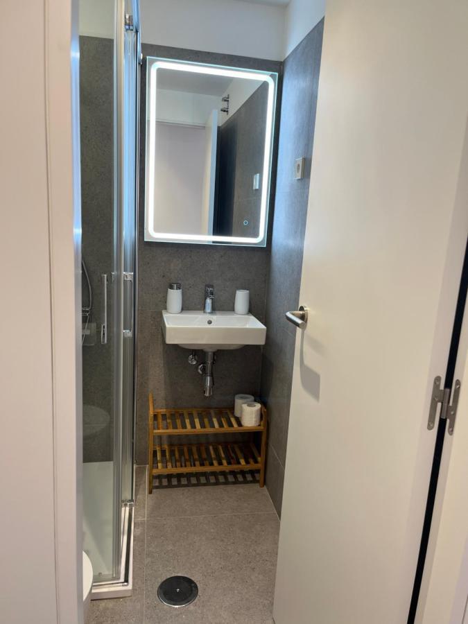 Hostal Charo II سانتياغو دي كومبوستيلا المظهر الخارجي الصورة